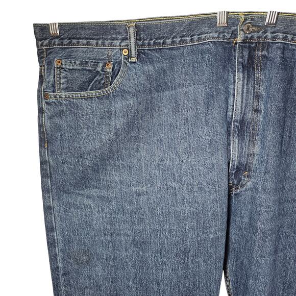 Levi's Big & Tall Men's 505 Relaxed Roomy Straight Leg Jeans Size 56 x 30 - Picture 4 of 10